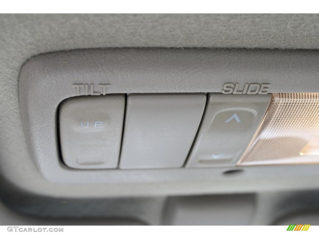 1999 Corolla LE - Super White / Pebble Beige photo #26
