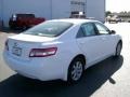 Super White - Camry LE Photo No. 4