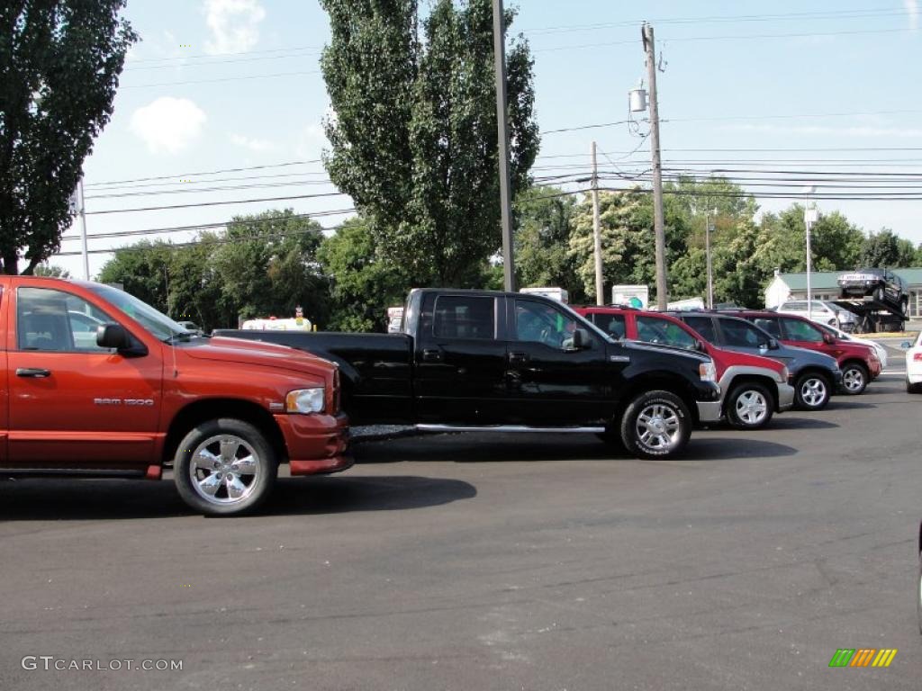 2006 F150 XLT SuperCrew 4x4 - Black / Medium/Dark Flint photo #18