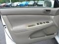 2004 Super White Toyota Camry LE  photo #14