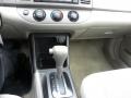 2004 Super White Toyota Camry LE  photo #19