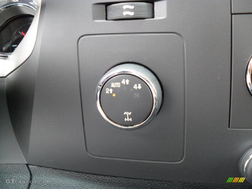 2010 Silverado 1500 LT Crew Cab 4x4 - Summit White / Ebony photo #12