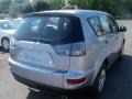 Cool Silver Metallic - Outlander ES Photo No. 9