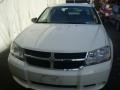 Stone White - Avenger SXT Photo No. 4