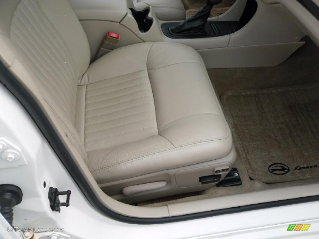 2003 Impala LS - White / Neutral Beige photo #17