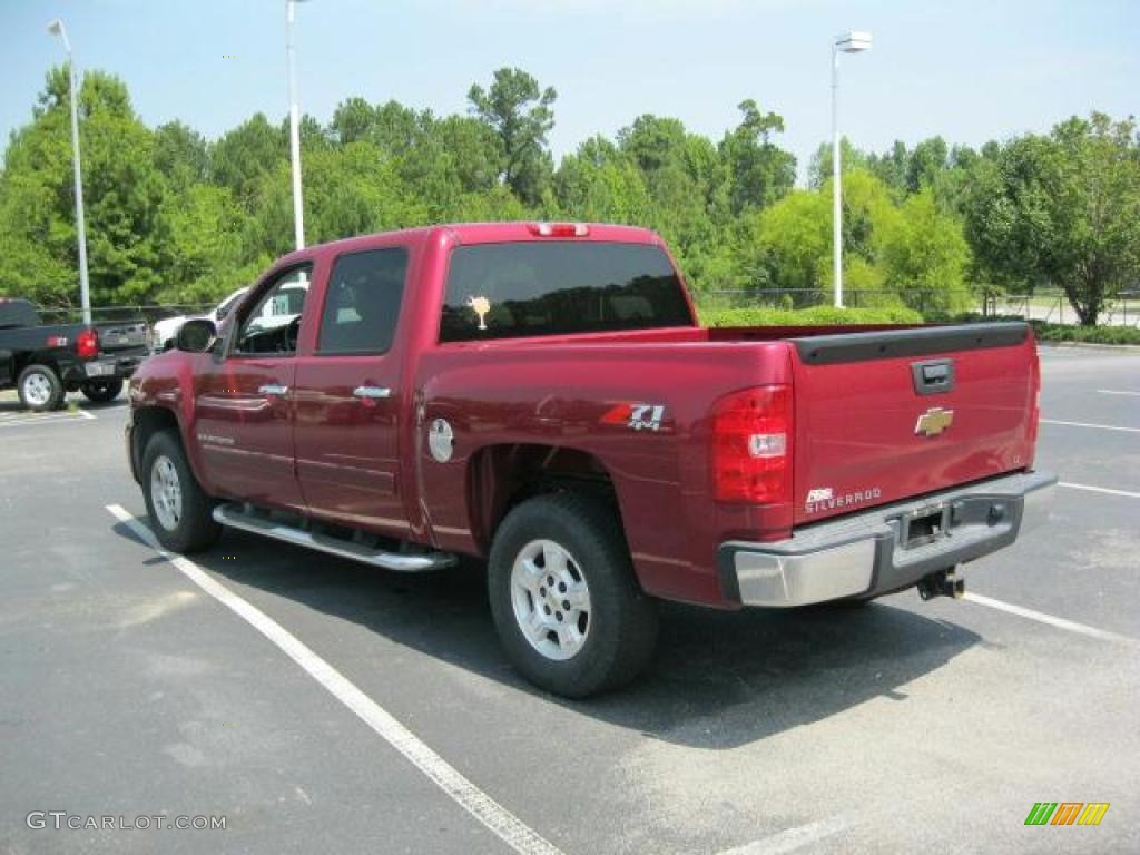 2007 Silverado 1500 LT Z71 Crew Cab 4x4 - Sport Red Metallic / Light Titanium/Ebony Black photo #2