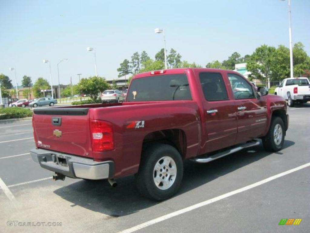 2007 Silverado 1500 LT Z71 Crew Cab 4x4 - Sport Red Metallic / Light Titanium/Ebony Black photo #29