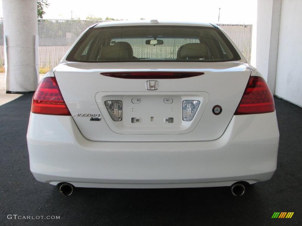 2007 Accord EX-L V6 Sedan - Taffeta White / Ivory photo #4