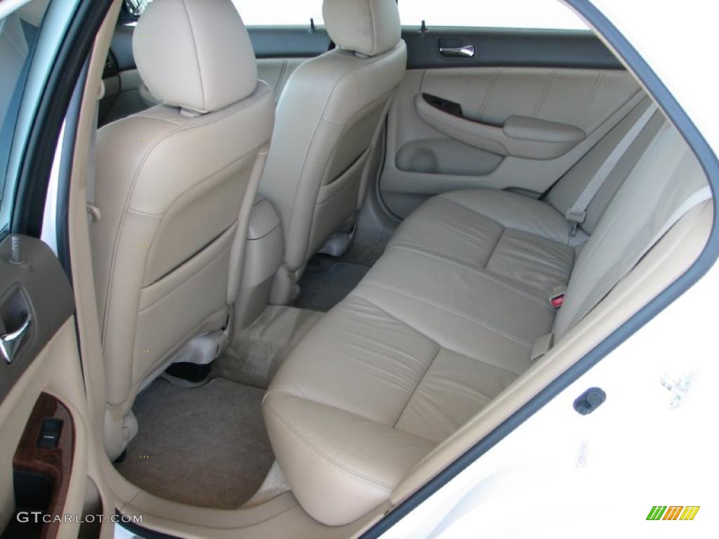2007 Accord EX-L V6 Sedan - Taffeta White / Ivory photo #6