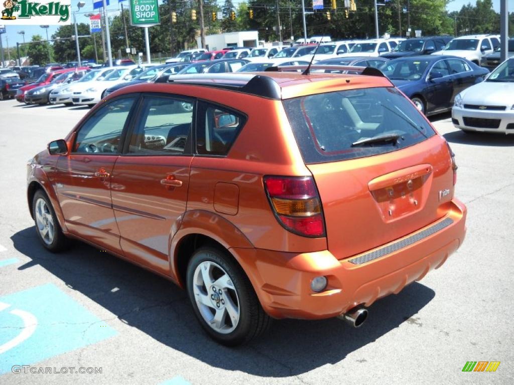 2005 Vibe  - Fusion Orange Metallic / Graphite photo #5