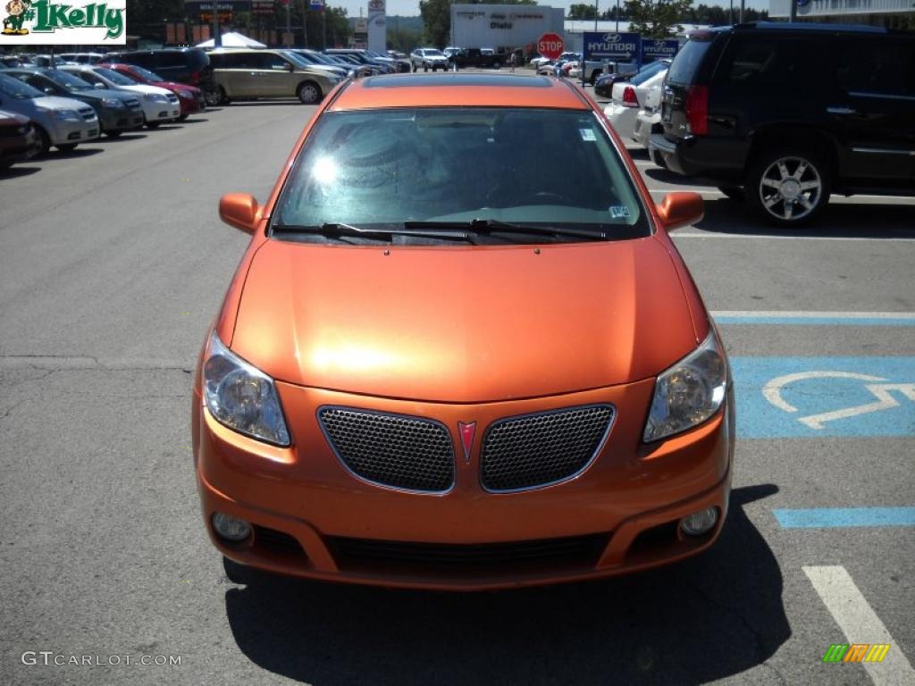 2005 Vibe  - Fusion Orange Metallic / Graphite photo #15