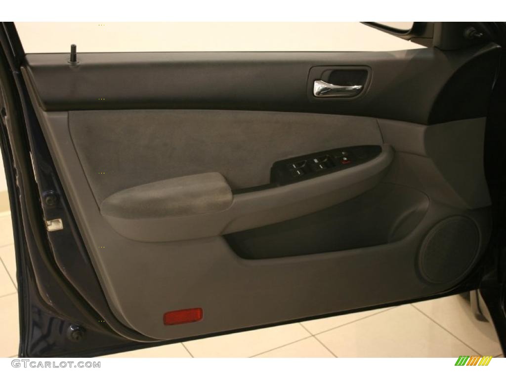 2006 Accord Value Package Sedan - Royal Blue Pearl / Gray photo #8