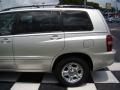 Millenium Silver Metallic - Highlander V6 Photo No. 33