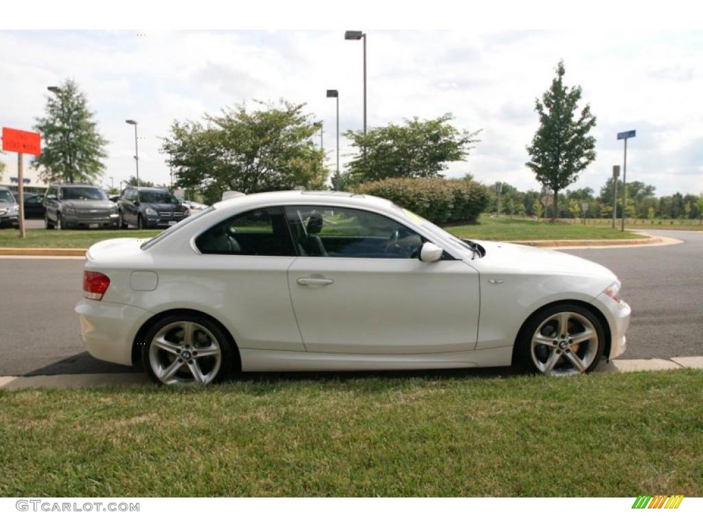 2009 1 Series 135i Coupe - Alpine White / Black photo #7