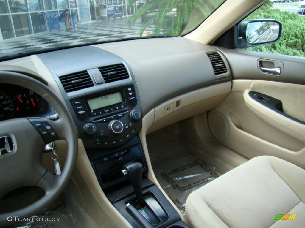 2003 Accord LX Sedan - Desert Mist Metallic / Ivory photo #18