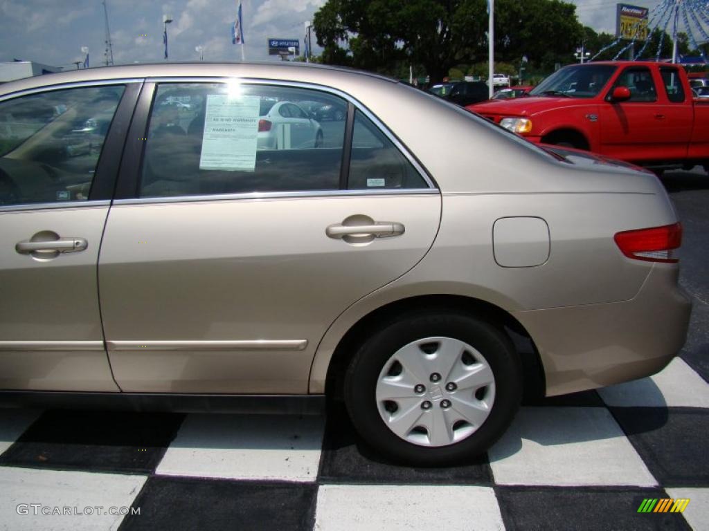 2003 Accord LX Sedan - Desert Mist Metallic / Ivory photo #31