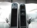 1997 Silver Frost Pearl Metallic Lincoln Town Car Signature  photo #24