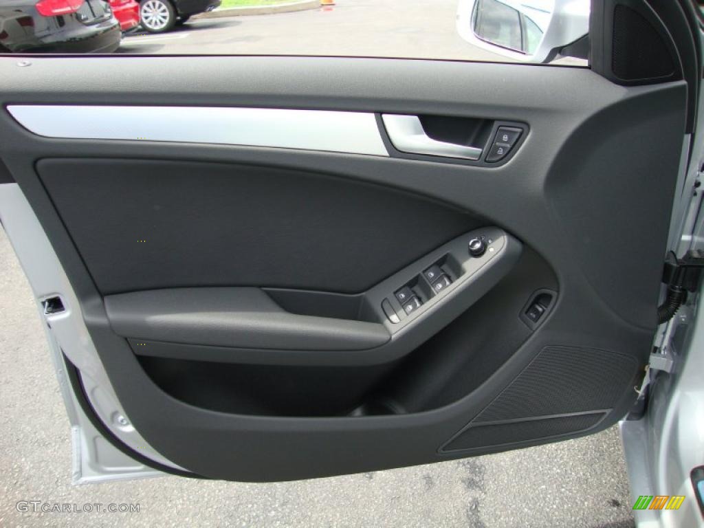 2011 A4 2.0T quattro Sedan - Ice Silver Metallic / Black photo #13