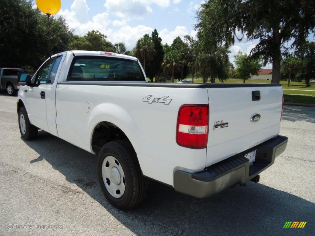 2006 F150 XL Regular Cab 4x4 - Oxford White / Medium Flint photo #3