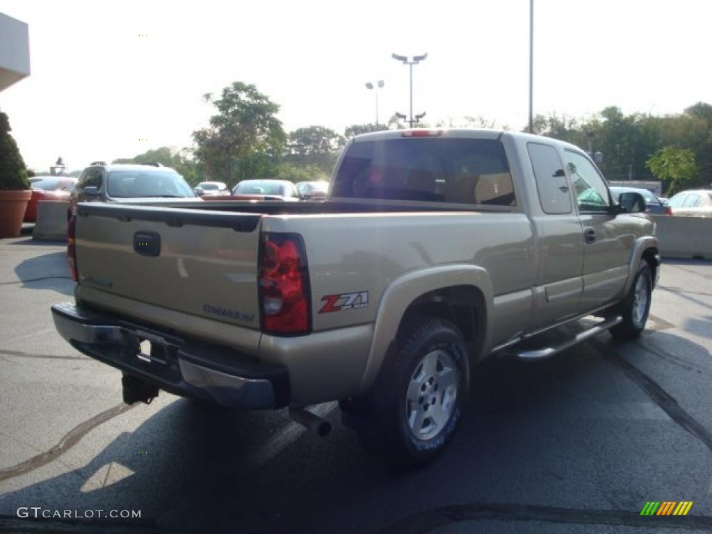 2004 Silverado 1500 Z71 Extended Cab 4x4 - Sandstone Metallic / Tan photo #3