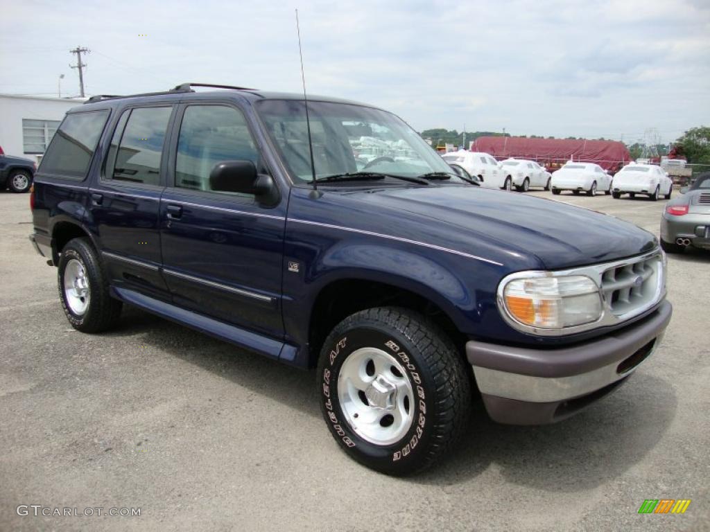 1997 Explorer XLT 4x4 - Dark Lapis Metallic / Medium Graphite photo #6