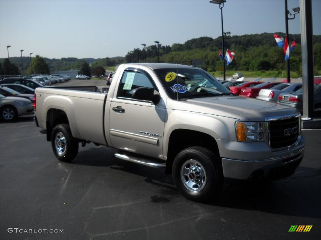 2007 Sierra 2500HD SLE Regular Cab 4x4 - Silver Birch Metallic / Dark Titanium photo #3