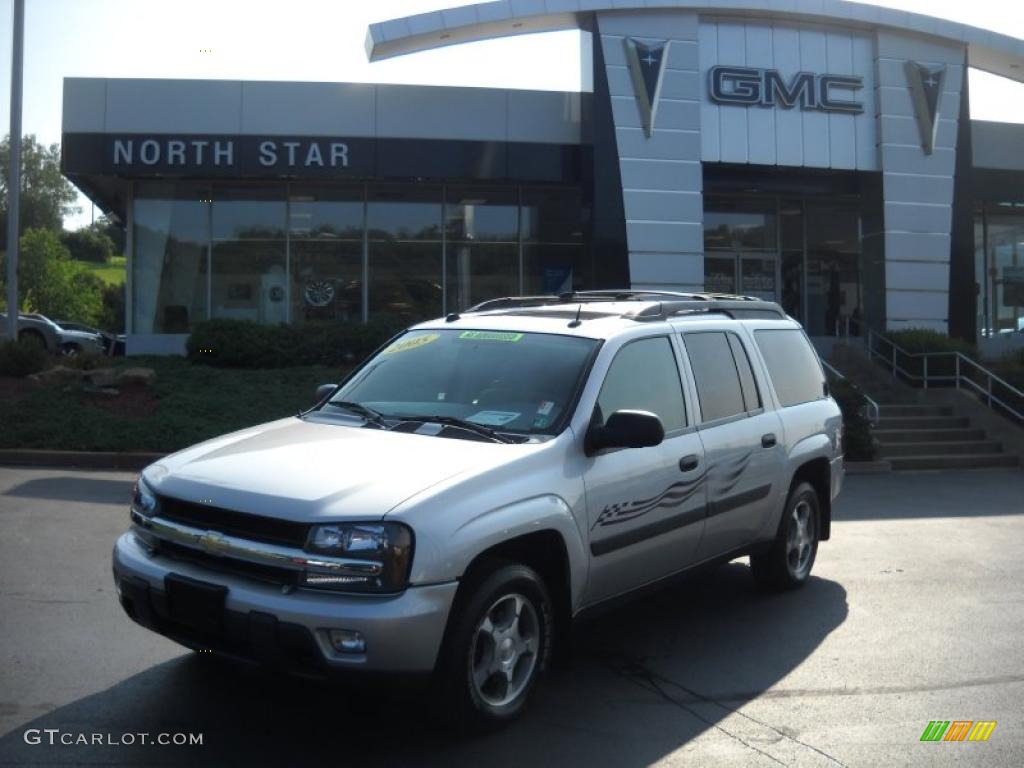 2005 TrailBlazer EXT LS 4x4 - Silverstone Metallic / Light Gray photo #1