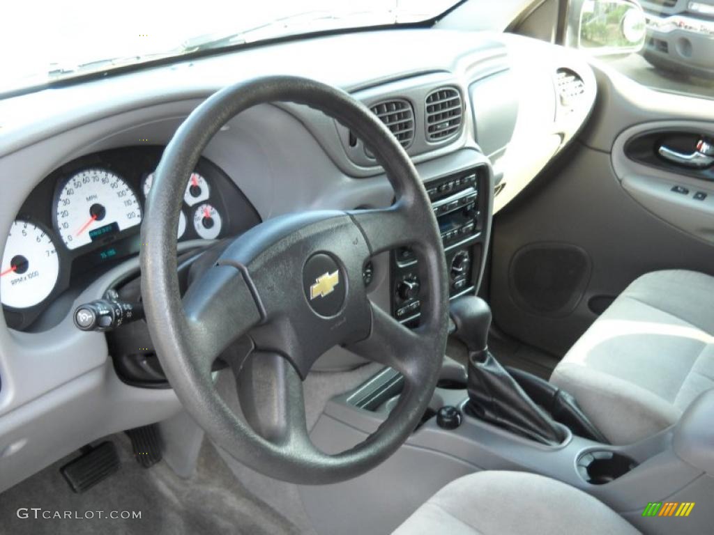 2005 TrailBlazer EXT LS 4x4 - Silverstone Metallic / Light Gray photo #10