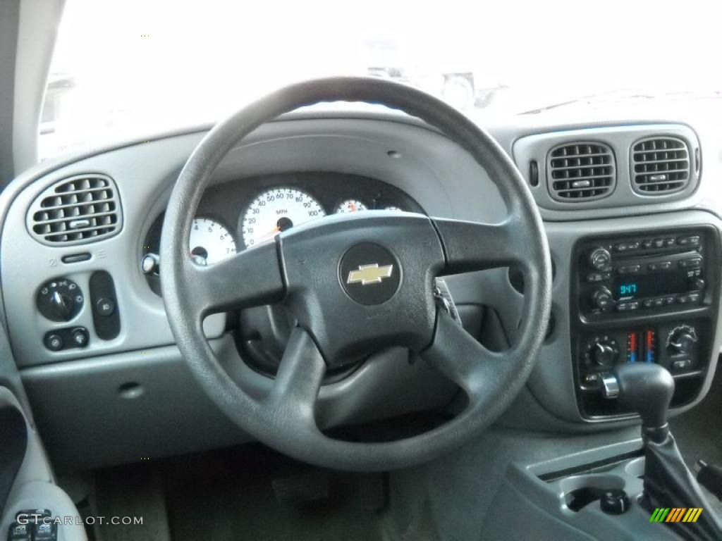 2005 TrailBlazer EXT LS 4x4 - Silverstone Metallic / Light Gray photo #14