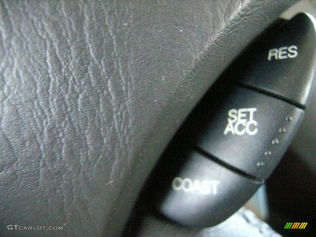 2007 Focus ZX5 SES Hatchback - CD Silver Metallic / Charcoal/Light Flint photo #29