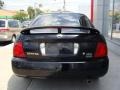 Blackout - Sentra 1.8 S Special Edition Photo No. 5