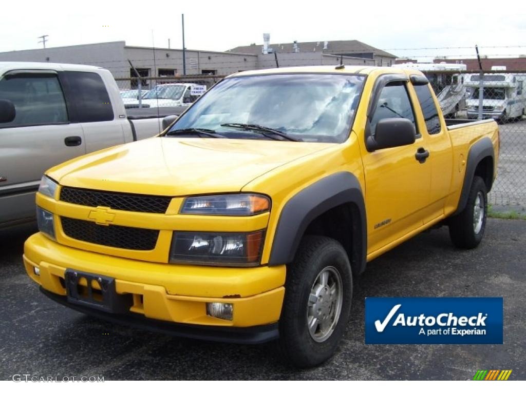 2004 Colorado LS Extended Cab 4x4 - Yellow / Medium Dark Pewter photo #1