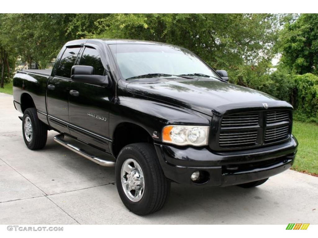 2005 Ram 2500 Laramie Quad Cab 4x4 - Black / Dark Slate Gray photo #10