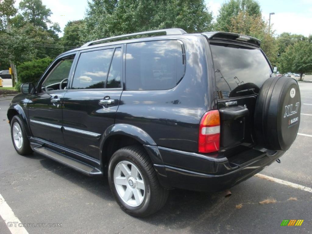 2002 XL7 Limited 4x4 - Black / Gray photo #4