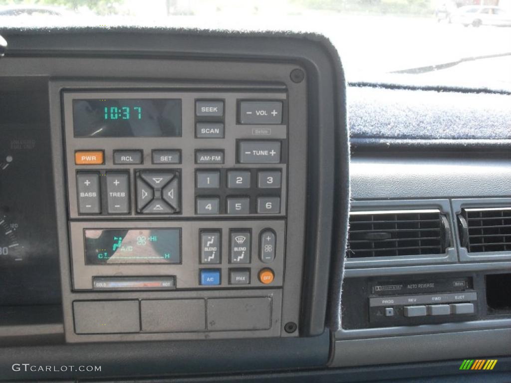 1993 C/K K1500 Extended Cab 4x4 - White / Blue photo #7