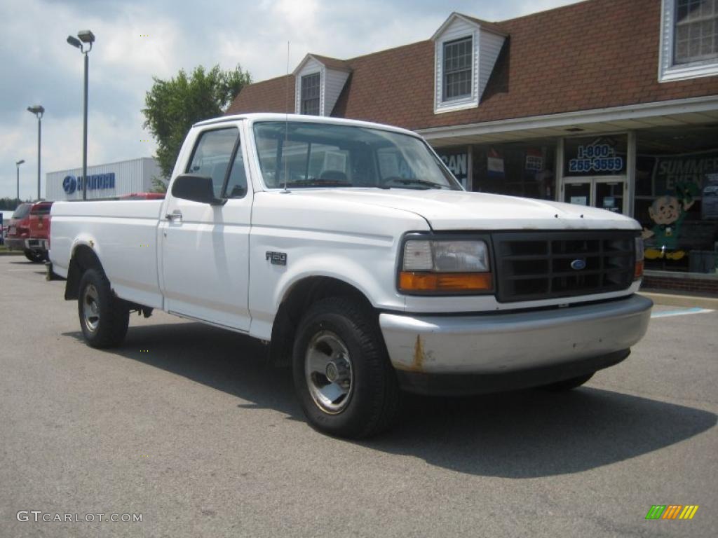 Colonial White Ford F150