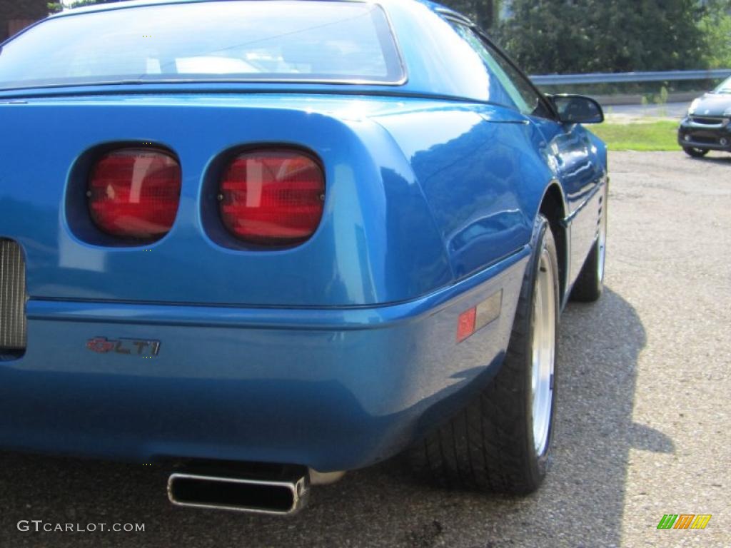 1993 Corvette Convertible - Quasar Blue Metallic / Black photo #9