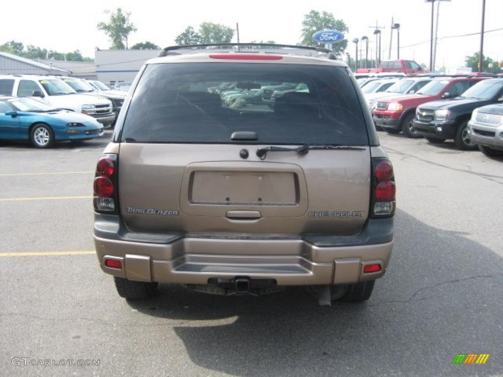 2002 TrailBlazer LT 4x4 - Sandalwood Metallic / Dark Pewter photo #4