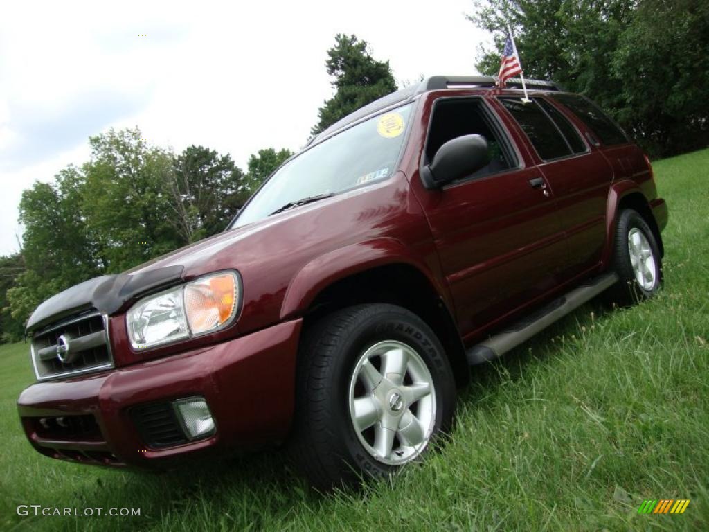 2002 Pathfinder SE 4x4 - Merlot Pearl / Charcoal photo #1