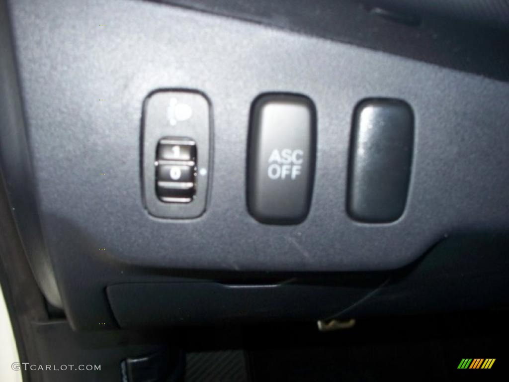 2010 Lancer Evolution GSR - Wicked White / Black Sport Fabric photo #15