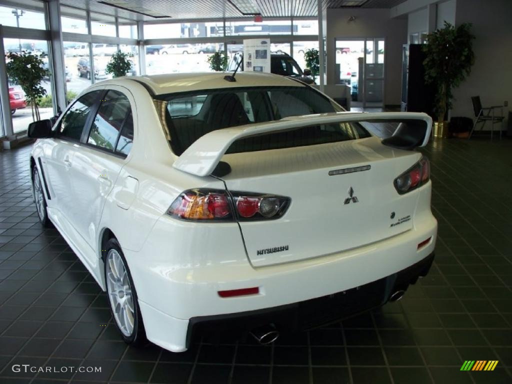 2010 Lancer Evolution GSR - Wicked White / Black Sport Fabric photo #17