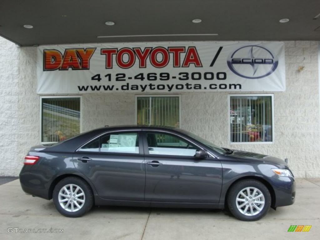 2011 Camry XLE - Magnetic Gray Metallic / Ash photo #1