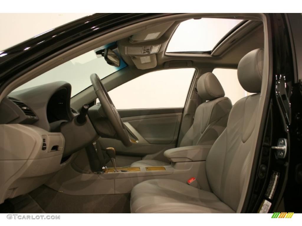 2007 Camry XLE V6 - Black / Bisque photo #10