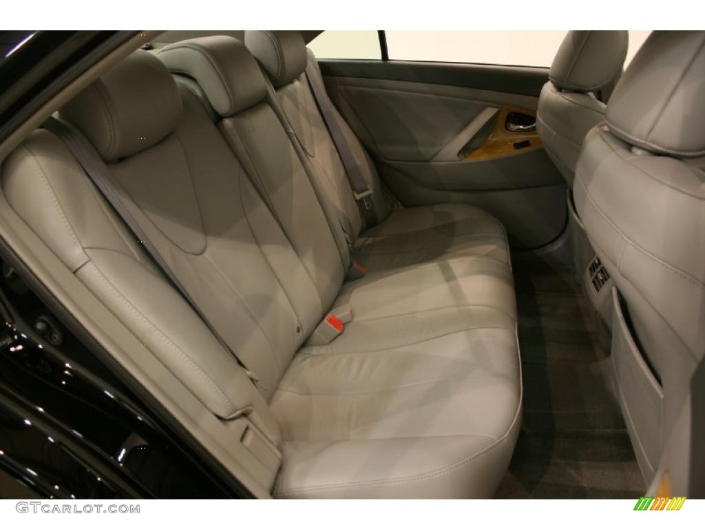 2007 Camry XLE V6 - Black / Bisque photo #22