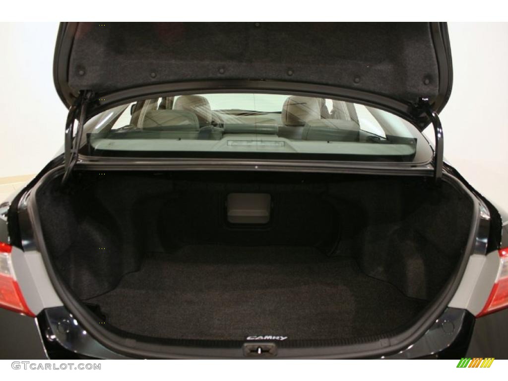 2007 Camry XLE V6 - Black / Bisque photo #25