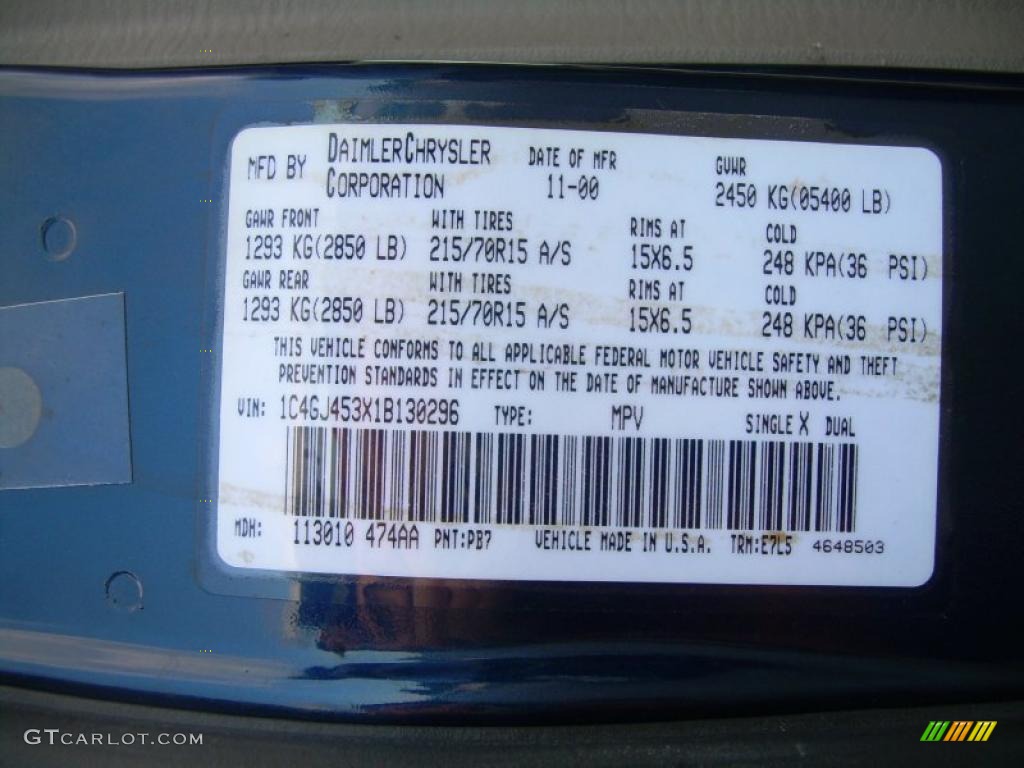 2001 Voyager LX - Patriot Blue Pearl / Taupe photo #9