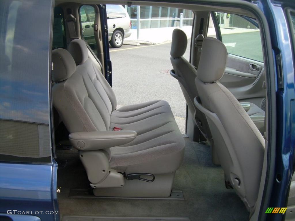 2001 Voyager LX - Patriot Blue Pearl / Taupe photo #14