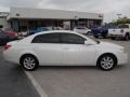 Blizzard White Pearl - Avalon XL Photo No. 4