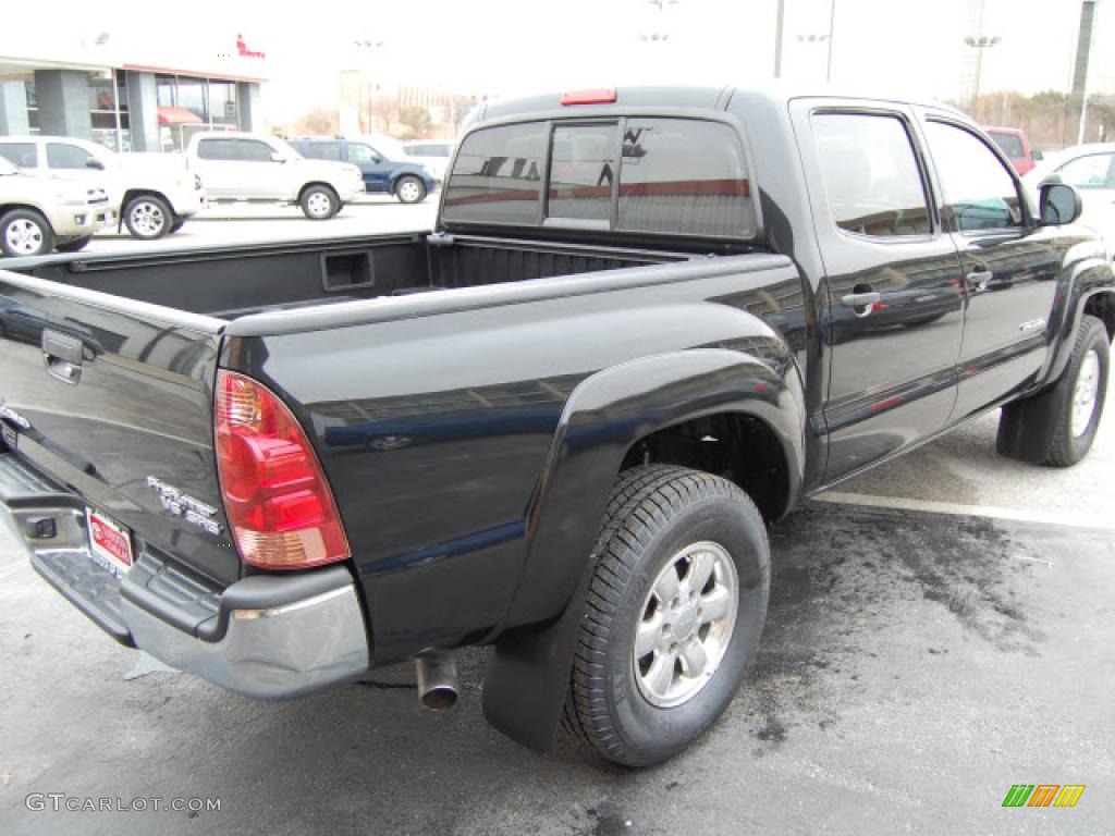 2006 Tacoma V6 PreRunner Double Cab - Black Sand Pearl / Taupe photo #5