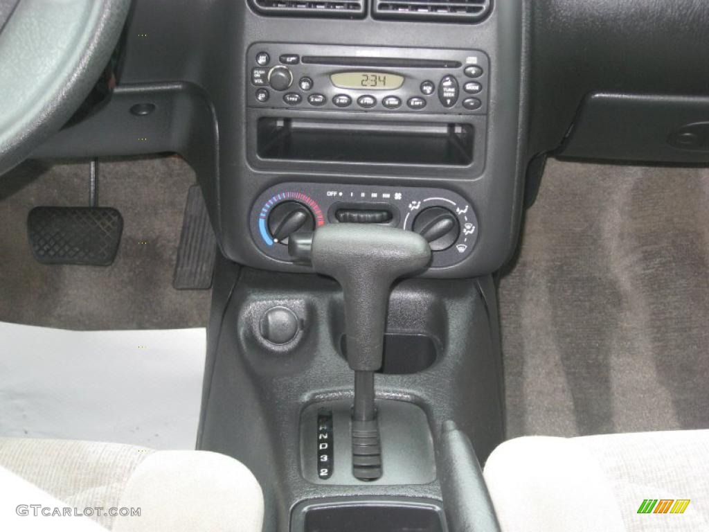 2002 S Series SL2 Sedan - Black Silver / Gray photo #16